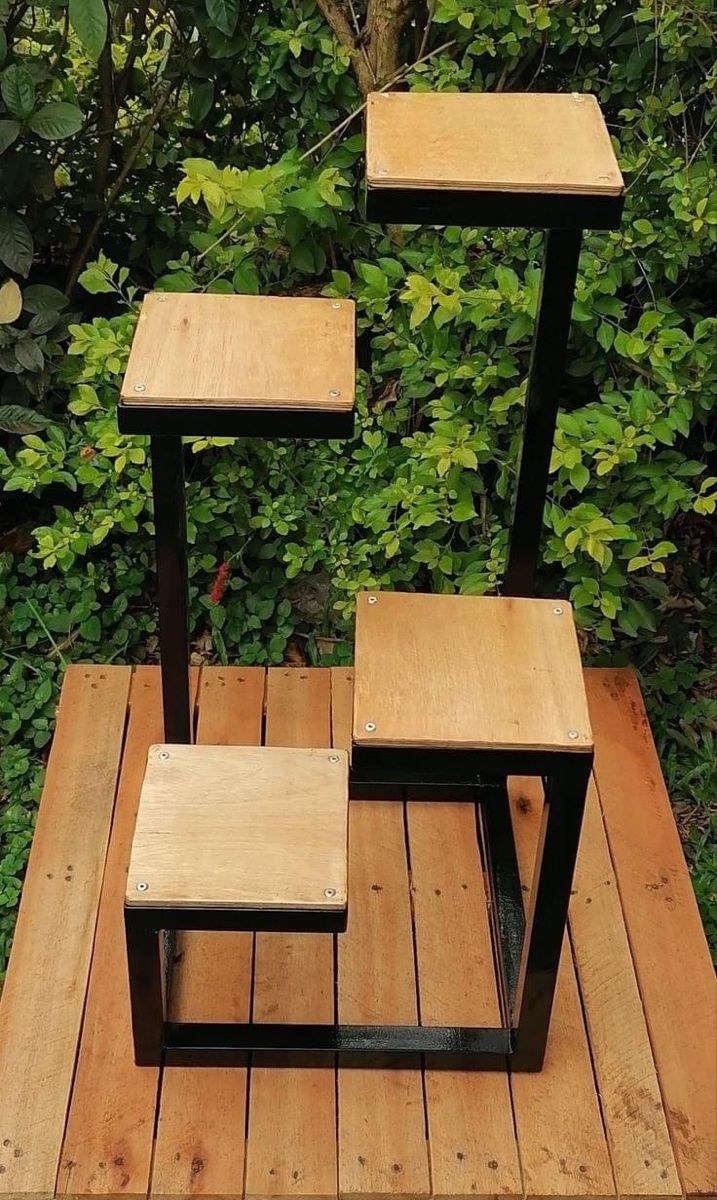 Flower Pot Stand