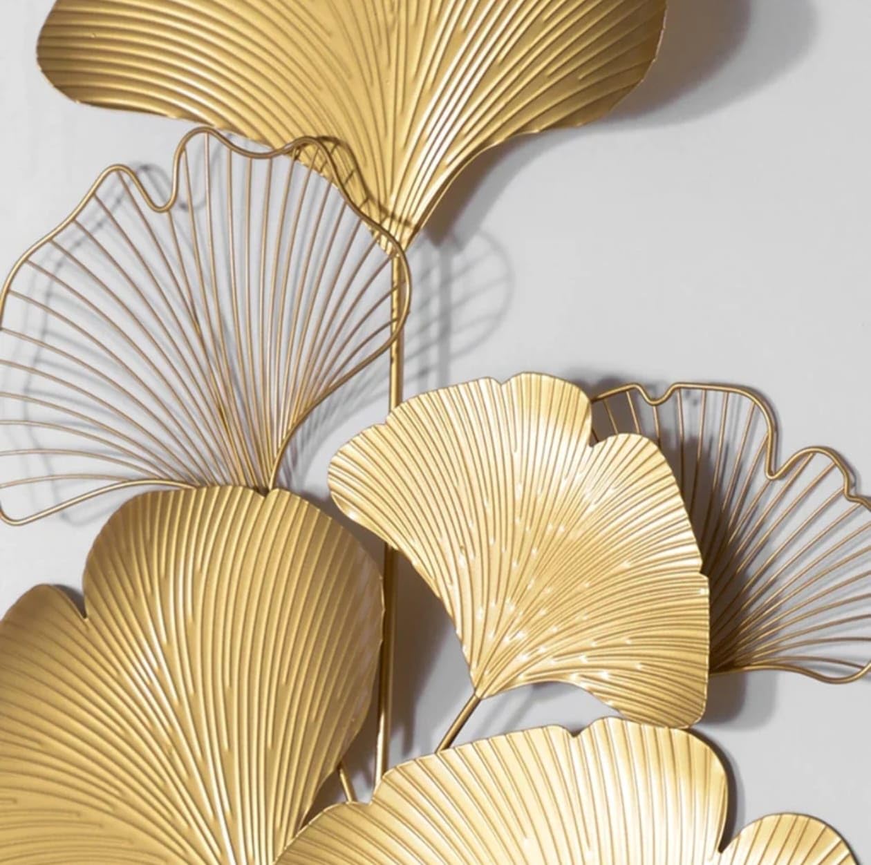 Metal Wall Art Modern Wall Hanging for Bedroom & Home