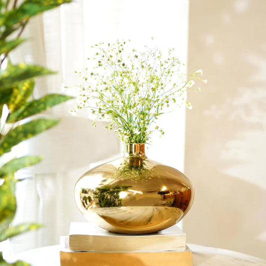 Minimalist Gold Metal Vase for Fresh & Artificial Flowers